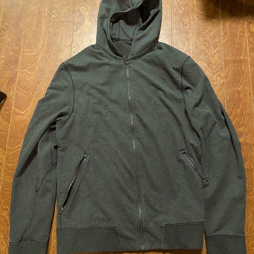Lululemon Men’s Sweater